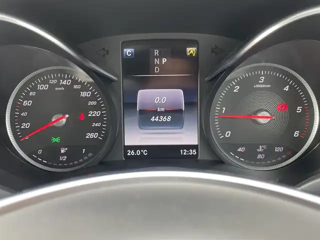 メルセデス・ベンツ Ｃ２２０ｄ ワゴン ローレウスエディション 東京都 2018(平30)年 4.5万km ポーラホワイト パノラマサンルーフ/純正ナビ/DTV/純正USB/Bluetooth/バックカメラ/黒レザーシート/シートヒーター/ETC/アンビエントライト/アダプティブクルーズコントロール/ブラインドスポットモニター/ステアリングパイロット/レーンキープアシスト/スマートキー/パドルシフト