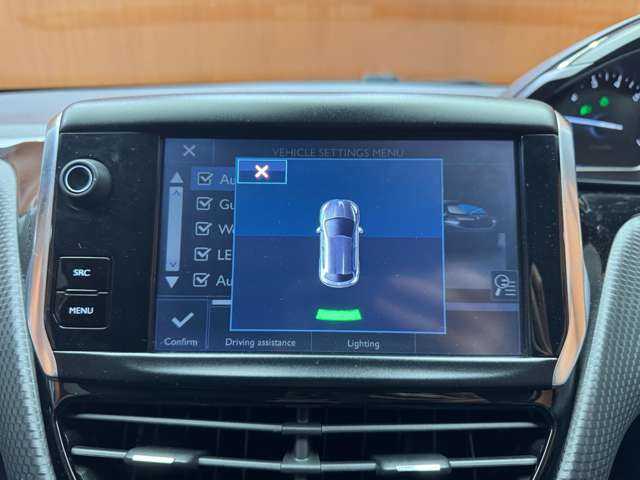 プジョー ２０８ アリュール 千葉県 2016(平28)年 4.1万km 白 衝突軽減Ｂ　/クルーズコントロール　/バックソナー　/ハロゲンヘッドライト　/オートライト　/アイドリングストップ　/純正１６インチＡＷ