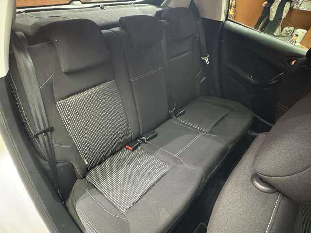 プジョー ２０８ アリュール 千葉県 2016(平28)年 4.1万km 白 衝突軽減Ｂ　/クルーズコントロール　/バックソナー　/ハロゲンヘッドライト　/オートライト　/アイドリングストップ　/純正１６インチＡＷ