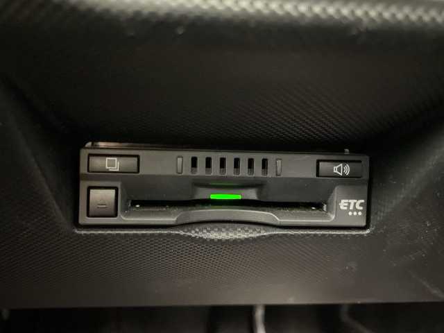 トヨタ ライズ Z 千葉県 2020(令2)年 5.1万km シャイニングホワイトパール 衝突軽減ブレーキ/レーンキープアシスト/レーダークルーズコントロール　/コーナーセンサー　/アラウンドビューモニター　/シートヒーター　/純正ディスプレイオーディオ　/ステアリングスイッチ　/純正ビルトインＥＴＣ/純正フロアマット/純正ドアバイザー