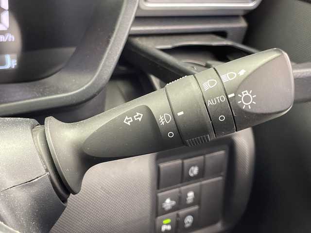 トヨタ ライズ Z 千葉県 2020(令2)年 5.1万km シャイニングホワイトパール 衝突軽減ブレーキ/レーンキープアシスト/レーダークルーズコントロール　/コーナーセンサー　/アラウンドビューモニター　/シートヒーター　/純正ディスプレイオーディオ　/ステアリングスイッチ　/純正ビルトインＥＴＣ/純正フロアマット/純正ドアバイザー