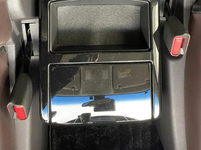 日産 エルグランド 250ハイウェイスターS 茨城県 2022(令4)年 1万km ピュアホワイトパール 純正ナビ/・バックカメラ/・Bluetooth接続/・フルセグテレビ/・CDチェンジャー/ETC/クルーズコントロール/エンジンスタートボタン/両側パワースライドドア/ドアバイザー/フロントフォグ/コーナーセンサー/ハーフレザーシート/純正エアロパーツ/スマートキー/LEDヘッドライト/コーナーセンサー/オートライト/ABS/横滑り防止装置/盗難防止装置/カーテンエアバッグ