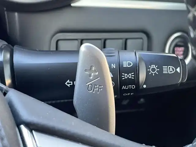 三菱 デリカＤ：５ アーバンギア G パワーパッケージ 佐賀県 2019(平31)年 5.6万km ウォームホワイトパール 7人乗り　/衝突軽減ブレーキシステム/レーダークルーズコントロール/車線逸脱警報システム/純正10.1型ナビ/・マルチアラウンドモニター/・フルセグTV/BT/CD/DVD/HDMI(USB接続タイプ)/社外11.5型後席モニター/パワーバックドア/両側パワースライドドア/純正18インチAW/シートヒーター/LEDヘッドライト/オートマチックハイビーム/フォグランプ/社外ドラレコ　/ETC/電動パーキングスイッチ/パドルシフト/ステアリングスイッチ/アイドリングストップ/スペアキー×1/取扱説明書/保証書