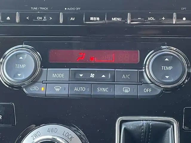 三菱 デリカＤ：５ アーバンギア G パワーパッケージ 佐賀県 2019(平31)年 5.6万km ウォームホワイトパール 7人乗り　/衝突軽減ブレーキシステム/レーダークルーズコントロール/車線逸脱警報システム/純正10.1型ナビ/・マルチアラウンドモニター/・フルセグTV/BT/CD/DVD/HDMI(USB接続タイプ)/社外11.5型後席モニター/パワーバックドア/両側パワースライドドア/純正18インチAW/シートヒーター/LEDヘッドライト/オートマチックハイビーム/フォグランプ/社外ドラレコ　/ETC/電動パーキングスイッチ/パドルシフト/ステアリングスイッチ/アイドリングストップ/スペアキー×1/取扱説明書/保証書