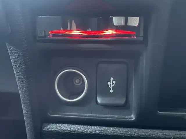 三菱 デリカＤ：５ アーバンギア G パワーパッケージ 佐賀県 2019(平31)年 5.6万km ウォームホワイトパール 7人乗り　/衝突軽減ブレーキシステム/レーダークルーズコントロール/車線逸脱警報システム/純正10.1型ナビ/・マルチアラウンドモニター/・フルセグTV/BT/CD/DVD/HDMI(USB接続タイプ)/社外11.5型後席モニター/パワーバックドア/両側パワースライドドア/純正18インチAW/シートヒーター/LEDヘッドライト/オートマチックハイビーム/フォグランプ/社外ドラレコ　/ETC/電動パーキングスイッチ/パドルシフト/ステアリングスイッチ/アイドリングストップ/スペアキー×1/取扱説明書/保証書