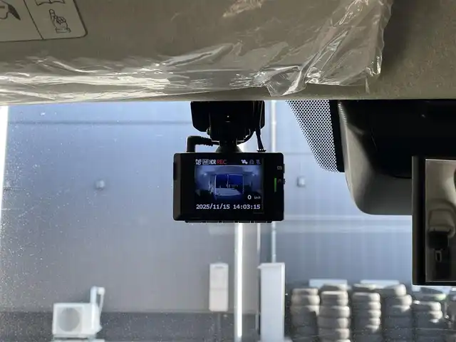 トヨタ ハイエース GL ロング 滋賀県 2022(令4)年 4.2万km ブラックマイカ 純正7インチナビ/【Bluetooth/CD/DVD/フルセグTV】/純正フリップダウンモニター/片側パワースライドドア/バックカメラ/フロントモデリスタエアロ/クリアランスソナー/前後ドライブレコーダー/LEDヘッドライト/オートマチックハイビーム/レーンキープアシスト/ビルトインETC/プッシュスタート/スマートキー/ステアリングリモコン