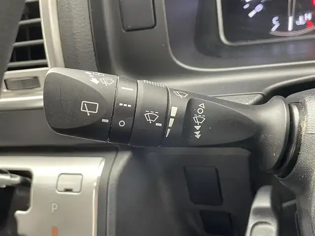 トヨタ ハイエース GL ロング 滋賀県 2022(令4)年 4.2万km ブラックマイカ 純正7インチナビ/【Bluetooth/CD/DVD/フルセグTV】/純正フリップダウンモニター/片側パワースライドドア/バックカメラ/フロントモデリスタエアロ/クリアランスソナー/前後ドライブレコーダー/LEDヘッドライト/オートマチックハイビーム/レーンキープアシスト/ビルトインETC/プッシュスタート/スマートキー/ステアリングリモコン