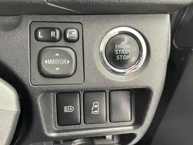 トヨタ ハイエース GL ロング 滋賀県 2022(令4)年 4.2万km ブラックマイカ 純正7インチナビ/【Bluetooth/CD/DVD/フルセグTV】/純正フリップダウンモニター/片側パワースライドドア/バックカメラ/フロントモデリスタエアロ/クリアランスソナー/前後ドライブレコーダー/LEDヘッドライト/オートマチックハイビーム/レーンキープアシスト/ビルトインETC/プッシュスタート/スマートキー/ステアリングリモコン