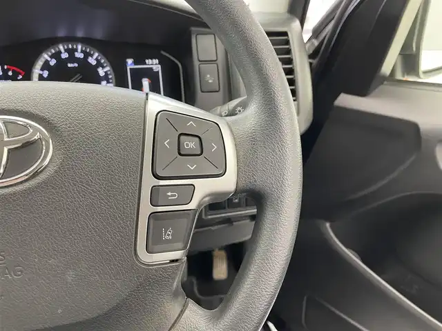 トヨタ ハイエース GL ロング 滋賀県 2022(令4)年 4.2万km ブラックマイカ 純正7インチナビ/【Bluetooth/CD/DVD/フルセグTV】/純正フリップダウンモニター/片側パワースライドドア/バックカメラ/フロントモデリスタエアロ/クリアランスソナー/前後ドライブレコーダー/LEDヘッドライト/オートマチックハイビーム/レーンキープアシスト/ビルトインETC/プッシュスタート/スマートキー/ステアリングリモコン