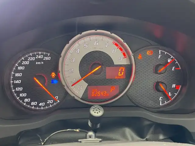 トヨタ ８６ GT 鹿児島県 2015(平27)年 6.3万km クリスタルホワイトパール 禁煙　/ワンオーナー/ＴＲＤ/・エアロ　/・マフラー　/ＢＲＩＴＺ/・ブーストメーター/・タワーバー/・レーシングラジエータキャップ/・エアクリーナー　/ＲＡＹＳ鍛造ホイール　/ＡＯＯＡブレーキキャリパーカバー/社外ナビ/・フルセグTV/・Bluetooth/バックカメラ　/パドルシフト/シーケンシャルウィンカー/ＬＥＤヘッドライト/フロントフォグランプ/社外フロアマット/スマートキー