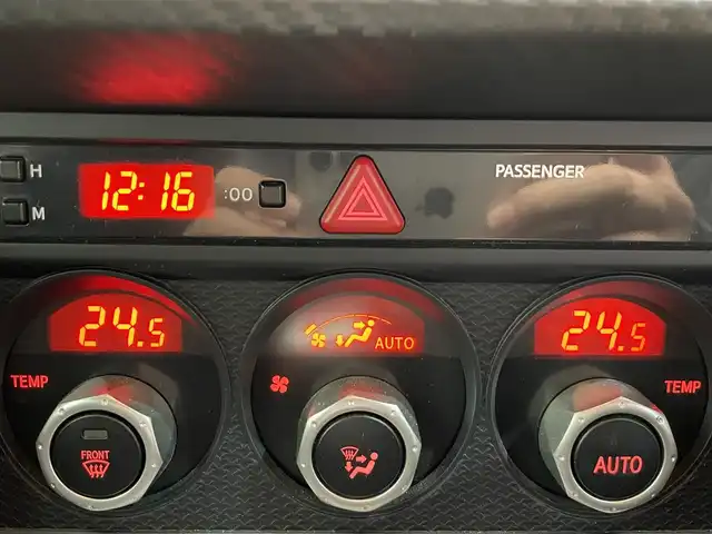 トヨタ ８６ GT 鹿児島県 2015(平27)年 6.3万km クリスタルホワイトパール 禁煙　/ワンオーナー/ＴＲＤ/・エアロ　/・マフラー　/ＢＲＩＴＺ/・ブーストメーター/・タワーバー/・レーシングラジエータキャップ/・エアクリーナー　/ＲＡＹＳ鍛造ホイール　/ＡＯＯＡブレーキキャリパーカバー/社外ナビ/・フルセグTV/・Bluetooth/バックカメラ　/パドルシフト/シーケンシャルウィンカー/ＬＥＤヘッドライト/フロントフォグランプ/社外フロアマット/スマートキー