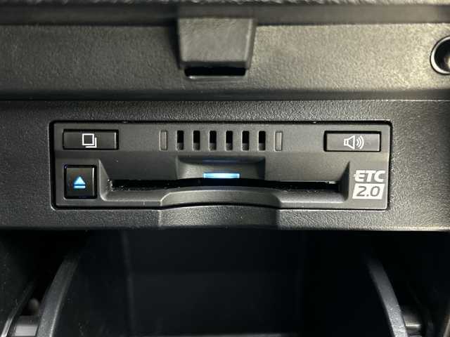 トヨタ ヴェルファイア ハイブリット V Lエディション 神奈川県 2020(令2)年 5万km ホワイトパールクリスタルシャイン 純正9型ディスプレイオーディオ/ツインムーンルーフ/トヨタセーフティセンス/ドライブレコーダー(前後)/車線逸脱警報/バックカメラ/フリップダウンモニター/サンルーフ/レザーシート/両側パワースライドドア/横滑り防止装置/ETC2.0/アイドリングストップ/LEDヘッドライト/フォグランプ/オートライト/ウィンカーミラー/電動格納ミラー/純正17インチAW/シートヒーター/エアシート/シートリフター/ステアリングヒーター/プッシュスタート/スマートキー/フロアマット/保証書/衝突被害軽減ブレーキ/レーントレーシングアシスト/レーダークルーズコントロール/オートマチックハイビーム/緊急時操舵支援