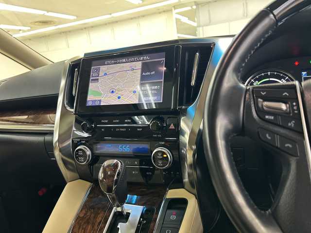 トヨタ ヴェルファイア ハイブリット V Lエディション 神奈川県 2020(令2)年 5万km ホワイトパールクリスタルシャイン 純正9型ディスプレイオーディオ/ツインムーンルーフ/トヨタセーフティセンス/ドライブレコーダー(前後)/車線逸脱警報/バックカメラ/フリップダウンモニター/サンルーフ/レザーシート/両側パワースライドドア/横滑り防止装置/ETC2.0/アイドリングストップ/LEDヘッドライト/フォグランプ/オートライト/ウィンカーミラー/電動格納ミラー/純正17インチAW/シートヒーター/エアシート/シートリフター/ステアリングヒーター/プッシュスタート/スマートキー/フロアマット/保証書/衝突被害軽減ブレーキ/レーントレーシングアシスト/レーダークルーズコントロール/オートマチックハイビーム/緊急時操舵支援