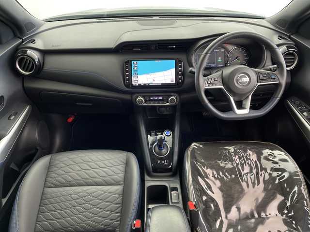 日産 キックス オーテック 鹿児島県 2021(令3)年 3.2万km ピュアブラック 純正9インチナビ/（Bluetooth/DVD/CD/SD/フルセグ）/ビルトインETC/アラウンドビューモニター/デジタルインナーミラー/インテリジェントクリアランスソナー（前後)/ドライブレコーダー/プロパイロット/クルーズコントロール/LEDヘッドライト/プロパイロット/オーテック　合皮シート/シートヒーター/ハンドルヒーター/ルーフレール/純正フロアマット/プッシュスタート/純正アルミホイール