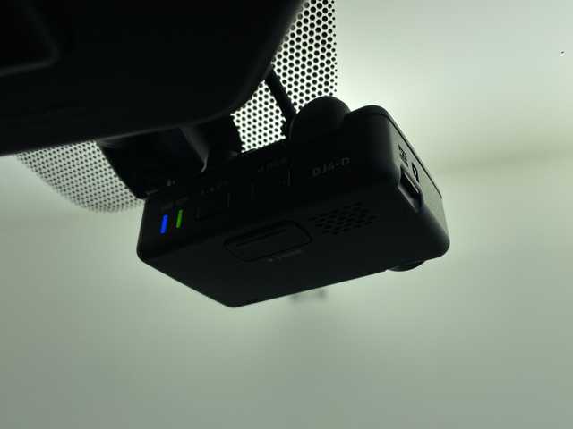 日産 キックス オーテック 鹿児島県 2021(令3)年 3.2万km ピュアブラック 純正9インチナビ/（Bluetooth/DVD/CD/SD/フルセグ）/ビルトインETC/アラウンドビューモニター/デジタルインナーミラー/インテリジェントクリアランスソナー（前後)/ドライブレコーダー/プロパイロット/クルーズコントロール/LEDヘッドライト/プロパイロット/オーテック　合皮シート/シートヒーター/ハンドルヒーター/ルーフレール/純正フロアマット/プッシュスタート/純正アルミホイール