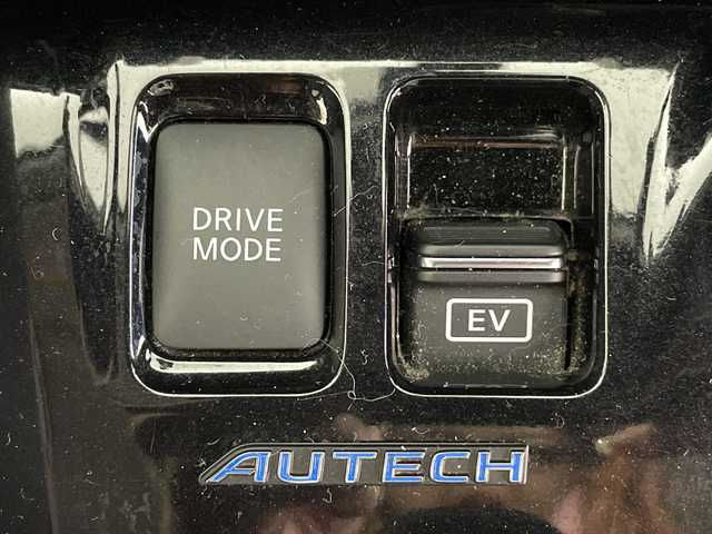 日産 キックス オーテック 鹿児島県 2021(令3)年 3.2万km ピュアブラック 純正9インチナビ/（Bluetooth/DVD/CD/SD/フルセグ）/ビルトインETC/アラウンドビューモニター/デジタルインナーミラー/インテリジェントクリアランスソナー（前後)/ドライブレコーダー/プロパイロット/クルーズコントロール/LEDヘッドライト/プロパイロット/オーテック　合皮シート/シートヒーター/ハンドルヒーター/ルーフレール/純正フロアマット/プッシュスタート/純正アルミホイール