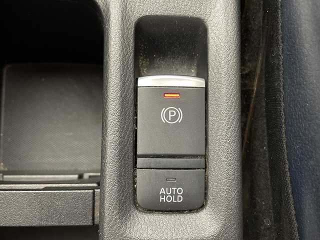 日産 キックス オーテック 鹿児島県 2021(令3)年 3.2万km ピュアブラック 純正9インチナビ/（Bluetooth/DVD/CD/SD/フルセグ）/ビルトインETC/アラウンドビューモニター/デジタルインナーミラー/インテリジェントクリアランスソナー（前後)/ドライブレコーダー/プロパイロット/クルーズコントロール/LEDヘッドライト/プロパイロット/オーテック　合皮シート/シートヒーター/ハンドルヒーター/ルーフレール/純正フロアマット/プッシュスタート/純正アルミホイール