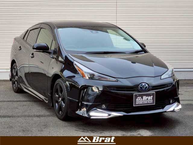 トヨタ プリウス S ツーリングセレ ブラックED 岩手県 2021(令3)年 4.9万km プレシャスブラックパール ワイパーデアイサー/エンジンスターター/バックカメラ/レーンキープアシスト/コーナーセンサー前後/純正AW/純正フロアマット/シートヒーター運転席・助手席/Bluetooth・フルセグ・純正オーディオ/4WD/オートライト/オートハイビーム/全席オートパワーウィンドウ/フルエアロ/100V充電