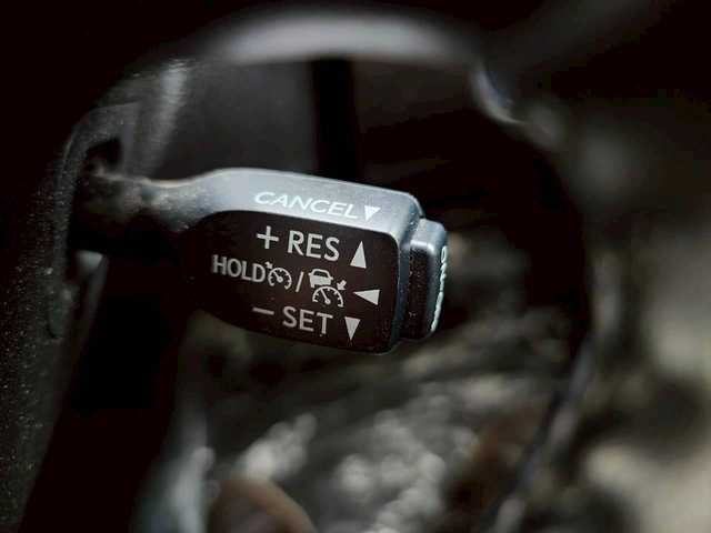 トヨタ プリウス S ツーリングセレ ブラックED 岩手県 2021(令3)年 4.9万km プレシャスブラックパール ワイパーデアイサー/エンジンスターター/バックカメラ/レーンキープアシスト/コーナーセンサー前後/純正AW/純正フロアマット/シートヒーター運転席・助手席/Bluetooth・フルセグ・純正オーディオ/4WD/オートライト/オートハイビーム/全席オートパワーウィンドウ/フルエアロ/100V充電