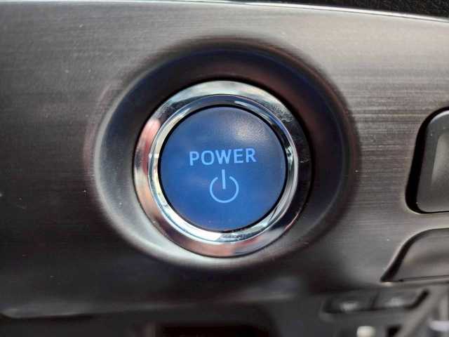 トヨタ プリウス S ツーリングセレ ブラックED 岩手県 2021(令3)年 4.9万km プレシャスブラックパール ワイパーデアイサー/エンジンスターター/バックカメラ/レーンキープアシスト/コーナーセンサー前後/純正AW/純正フロアマット/シートヒーター運転席・助手席/Bluetooth・フルセグ・純正オーディオ/4WD/オートライト/オートハイビーム/全席オートパワーウィンドウ/フルエアロ/100V充電