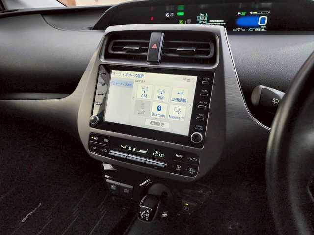 トヨタ プリウス S ツーリングセレ ブラックED 岩手県 2021(令3)年 4.9万km プレシャスブラックパール ワイパーデアイサー/エンジンスターター/バックカメラ/レーンキープアシスト/コーナーセンサー前後/純正AW/純正フロアマット/シートヒーター運転席・助手席/Bluetooth・フルセグ・純正オーディオ/4WD/オートライト/オートハイビーム/全席オートパワーウィンドウ/フルエアロ/100V充電