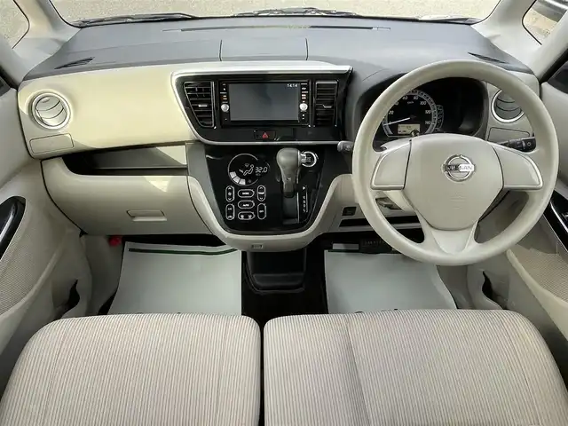 日産 デイズ ルークス X 山形県 2015(平27)年 7.8万km プレミアムパープルP ４WD/衝突軽減システム/純正SDナビ/　　【CD　BT　フルセグ　USB　AUX】/アラウンドビューモニター/片側パワースライド/シートヒーター/純正14インチアルミホイール/アイドリングストップ/純正フロアマット/電動格納ミラー/スマートキー