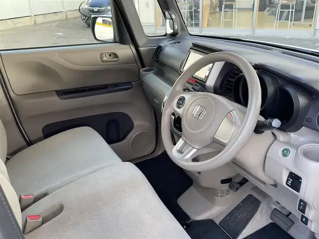 ホンダ Ｎ ＢＯＸ G Lパッケージ 宮城県 2015(平27)年 6.3万km プレミアムホワイトパール ナビ（AM/FM/BT）/TV（ワンセグ）/POWER OUTLET 12V　180MAX/片側パワースライドドア /純正マット/スマートキー/スペアキー/純正フロアマット/AAC/パワーステアリング/パワーウィンドウ