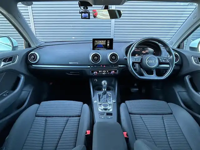 アウディ Ａ３ SB 1．4 TFSI スポーツ 茨城県 2017(平29)年 4.5万km グレイシアホワイトメタリック コンビニエンスパッケージ /アドバンストキ- /パ-キングシステム /Bカメラ /バ-チャルコックピット /MMIナビ /12セグ /BT/USB/DVD /アウディプレセンス /ACC /レ-ンアシスト /シ-トヒ-タ- /PWシ-ト /パドルシフト /FRドラレコ /ETC /禁煙車