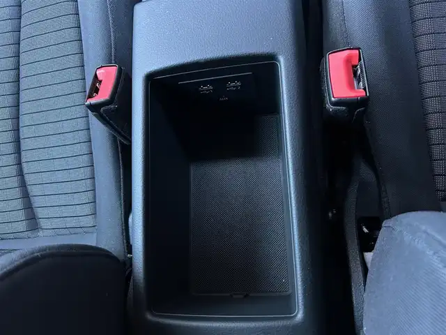 アウディ Ａ３ SB 1．4 TFSI スポーツ 茨城県 2017(平29)年 4.5万km グレイシアホワイトメタリック コンビニエンスパッケージ /アドバンストキ- /パ-キングシステム /Bカメラ /バ-チャルコックピット /MMIナビ /12セグ /BT/USB/DVD /アウディプレセンス /ACC /レ-ンアシスト /シ-トヒ-タ- /PWシ-ト /パドルシフト /FRドラレコ /ETC /禁煙車