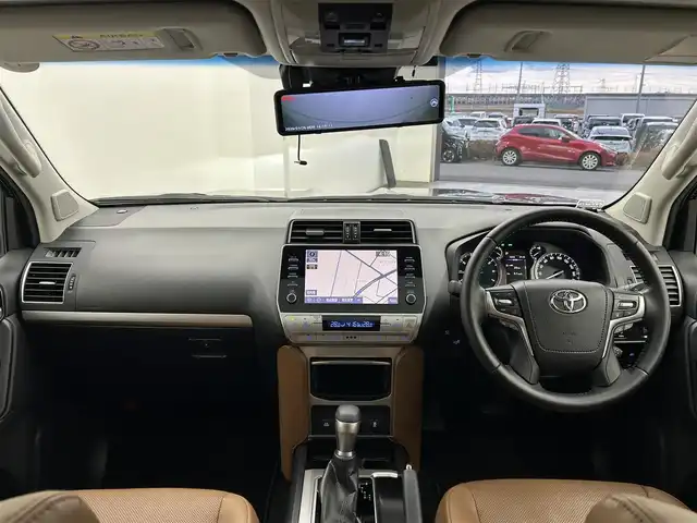 トヨタ ランドクルーザー プラド TX-L 70thアニバーサリーLTD 宮城県 2022(令4)年 2.6万km ブラック 4WD/サンルーフ/純正ナビ/全方位カメラ/衝突軽減システム/アダプティブクルーズコントロール/シートヒーター/シートエアコン/ビルトインＥＴＣ２．０/ドライブレコーダー/デジタルインナーミラー/障害物センサー/オートマチックハイビーム/純正18インチアルミホイール/スマートキー/プッシュスタート/LEDヘッドライト/ステアリングスイッチ/オートライト/パワーウインドウ/禁煙車