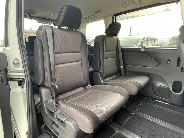 日産 セレナ e－パワー ハイウェイスター V 福岡県 2021(令3)年 2.6万km ブリリアントホワイトパール 純正ナビ(フルセグTV/CD/DVD/BT)/両側パワスラ/全方位カメラ/プロパイロット/オートホールド/前後ドラレコ/ハンドルヒーター/後席モニター/コーナーセンサー/プッシュスタート/スマートキー/ETC/USBポート/BSM