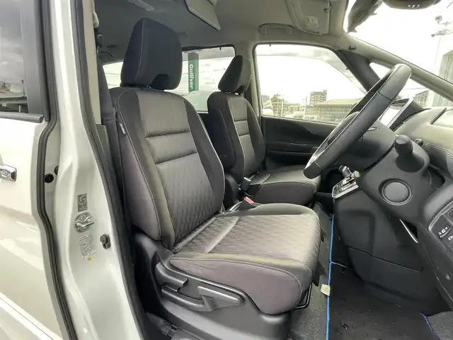 日産 セレナ e－パワー ハイウェイスター V 福岡県 2021(令3)年 2.6万km ブリリアントホワイトパール 純正ナビ(フルセグTV/CD/DVD/BT)/両側パワスラ/全方位カメラ/プロパイロット/オートホールド/前後ドラレコ/ハンドルヒーター/後席モニター/コーナーセンサー/プッシュスタート/スマートキー/ETC/USBポート/BSM