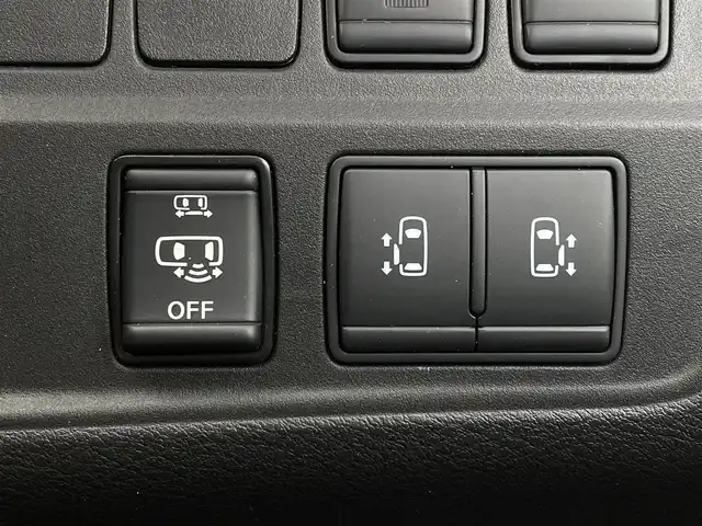 日産 セレナ e－パワー ハイウェイスター V 福岡県 2021(令3)年 2.6万km ブリリアントホワイトパール 純正ナビ(フルセグTV/CD/DVD/BT)/両側パワスラ/全方位カメラ/プロパイロット/オートホールド/前後ドラレコ/ハンドルヒーター/後席モニター/コーナーセンサー/プッシュスタート/スマートキー/ETC/USBポート/BSM