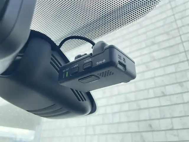 日産 セレナ e－パワー ハイウェイスター V 福岡県 2021(令3)年 2.6万km ブリリアントホワイトパール 純正ナビ(フルセグTV/CD/DVD/BT)/両側パワスラ/全方位カメラ/プロパイロット/オートホールド/前後ドラレコ/ハンドルヒーター/後席モニター/コーナーセンサー/プッシュスタート/スマートキー/ETC/USBポート/BSM