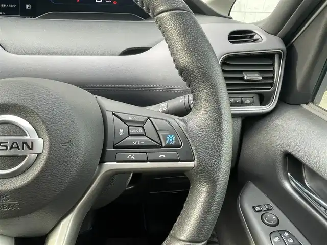 日産 セレナ e－パワー ハイウェイスター V 福岡県 2021(令3)年 2.6万km ブリリアントホワイトパール 純正ナビ(フルセグTV/CD/DVD/BT)/両側パワスラ/全方位カメラ/プロパイロット/オートホールド/前後ドラレコ/ハンドルヒーター/後席モニター/コーナーセンサー/プッシュスタート/スマートキー/ETC/USBポート/BSM