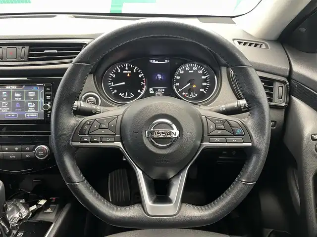 日産 エクストレイル 20Xi 鹿児島県 2019(平31)年 6.9万km ダイヤモンドブラック ナビ/(フルセグTV/Bluetooth/DVD/CD)/アラウンドビューモニター/デジタルインナーミラー/インテリジェント エマージェンシーブレーキ/踏み間違い衝突防止アシスト/フロント&バックソナーLDW（車線逸脱警報）/進入禁止標識検知/プロパイロット/リモコンオートバックドア/純正アルミホイール/フロアマット/ドアバイザー/電動格納ミラー