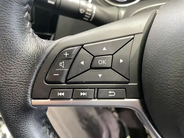 日産 エクストレイル 20Xi 鹿児島県 2019(平31)年 6.9万km ダイヤモンドブラック ナビ/(フルセグTV/Bluetooth/DVD/CD)/アラウンドビューモニター/デジタルインナーミラー/インテリジェント エマージェンシーブレーキ/踏み間違い衝突防止アシスト/フロント&バックソナーLDW（車線逸脱警報）/進入禁止標識検知/プロパイロット/リモコンオートバックドア/純正アルミホイール/フロアマット/ドアバイザー/電動格納ミラー