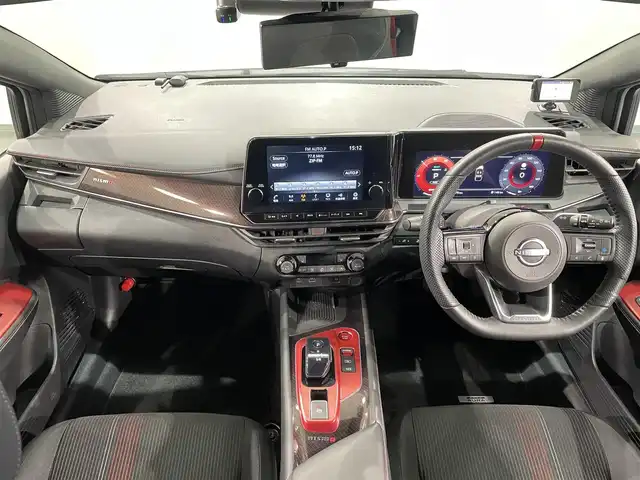 日産 オーラ ニスモ 愛知県 2023(令5)年 4.2万km ピュアホワイトパール/スーパーブラック 純正９インチナビ/プロパイロット/アラウンドビューモニター/エマージェンシーブレーキ/ブラインドスポットモニター/車線逸脱警報/クリアランスソナー/電動パーキングブレーキ/ブレーキホールド/ハーフレザー/ハンドルヒーター/シートヒーター/ワイヤレス充電/デジタルインナーミラー/ドライブレコーダー/ビルトインＥＴＣ２．０　/USB＆HDMI入力端子/アクセサリーソケット/ISOFIX/純正フロアマット/純正17インチアルミホイール