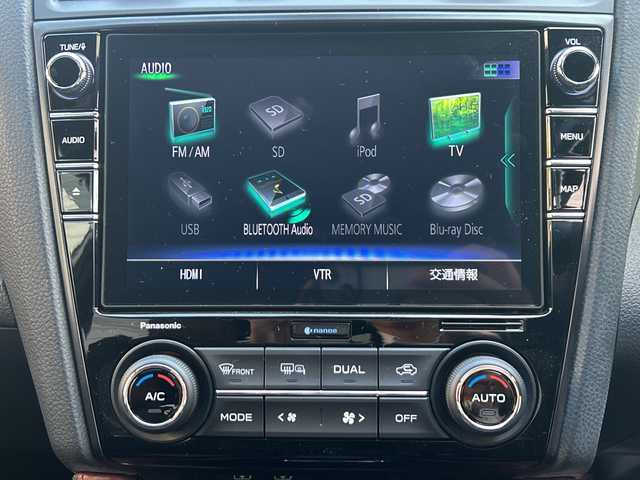 スバル ＷＲＸ Ｓ４ STIスポーツアイサイト 高知県 2019(令1)年 1.5万km クリスタルホワイトパール サンルーフ/4WD/STIエアロ/アイサイト/衝突被害軽減ブレーキ／レーンキープアシスト/8インチ純正ナビ/（フルセグTV/Bluetoothオーディオ/CD/DVD/USB）/ETC/バックカメラ/シートヒーター/レカロシート/パワーシート/レーダー/純正18インチアルミ/オートハイビーム/LEDヘッドライト/コーナーセンサー/ブラインドスポットモニター/純正フロアマット/スペアキー/アダプティブクルーズコントロール/ドラレコ/パドルシフト/プッシュスタート