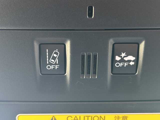 スバル ＷＲＸ Ｓ４ STIスポーツアイサイト 高知県 2019(令1)年 1.5万km クリスタルホワイトパール サンルーフ/4WD/STIエアロ/アイサイト/衝突被害軽減ブレーキ／レーンキープアシスト/8インチ純正ナビ/（フルセグTV/Bluetoothオーディオ/CD/DVD/USB）/ETC/バックカメラ/シートヒーター/レカロシート/パワーシート/レーダー/純正18インチアルミ/オートハイビーム/LEDヘッドライト/コーナーセンサー/ブラインドスポットモニター/純正フロアマット/スペアキー/アダプティブクルーズコントロール/ドラレコ/パドルシフト/プッシュスタート