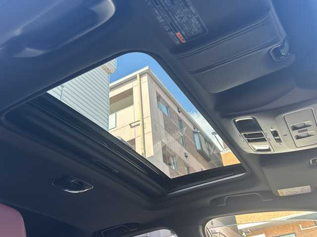 スバル ＷＲＸ Ｓ４ STIスポーツアイサイト 高知県 2019(令1)年 1.5万km クリスタルホワイトパール サンルーフ/4WD/STIエアロ/アイサイト/衝突被害軽減ブレーキ／レーンキープアシスト/8インチ純正ナビ/（フルセグTV/Bluetoothオーディオ/CD/DVD/USB）/ETC/バックカメラ/シートヒーター/レカロシート/パワーシート/レーダー/純正18インチアルミ/オートハイビーム/LEDヘッドライト/コーナーセンサー/ブラインドスポットモニター/純正フロアマット/スペアキー/アダプティブクルーズコントロール/ドラレコ/パドルシフト/プッシュスタート