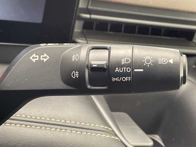 日産 セレナ e－パワー ハイウェイスター V 千葉県 2023(令5)年 6万km インペリアルアンバーP 純正メモリナビ/フルセグTV/Bluetooth/USB/HDMI/社外フリップダウンモニター/バックカメラ/全方位カメラ/前後ドライブレコーダー/ビルトインETC2.0/デジタルインナーミラー/ワイヤレス充電/両側パワースライドドア/LEDヘッドライト