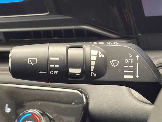 日産 セレナ e－パワー ハイウェイスター V 千葉県 2023(令5)年 6万km インペリアルアンバーP 純正メモリナビ/フルセグTV/Bluetooth/USB/HDMI/社外フリップダウンモニター/バックカメラ/全方位カメラ/前後ドライブレコーダー/ビルトインETC2.0/デジタルインナーミラー/ワイヤレス充電/両側パワースライドドア/LEDヘッドライト