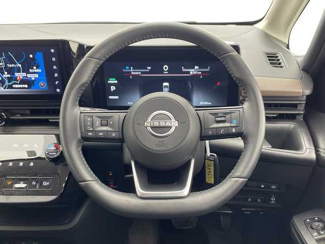 日産 セレナ e－パワー ハイウェイスター V 千葉県 2023(令5)年 6万km インペリアルアンバーP 純正メモリナビ/フルセグTV/Bluetooth/USB/HDMI/社外フリップダウンモニター/バックカメラ/全方位カメラ/前後ドライブレコーダー/ビルトインETC2.0/デジタルインナーミラー/ワイヤレス充電/両側パワースライドドア/LEDヘッドライト