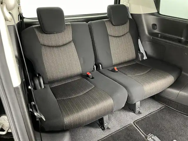 日産 セレナ 福島県 2015(平27)年 6.5万km 黒 セーフティS/・衝突軽減ブレーキ/・ＬＤＷ（車線逸脱警報）/・踏み間違い衝突防止アシスト/・ふらつき警報/・横滑り防止/社外ナビゲーション/・型式：MDV-2702W/・Bluetooth/TV/CD/DVD/AM・FM/USB/・全方位/バックカメラ/・ETC/クルーズコントロール/両側パワースライドドア/ミラー型ドライブレコーダー/デジタルインナーミラー/革巻きステアリング/LEDライト/・フォグライト/・オートライト/純正16インチアルミホイール/フロアマット/ドアバイザー/プッシュスタート/・スマートキー