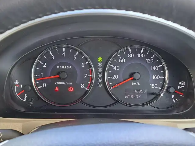 マツダ ベリーサ C 大阪府 2011(平23)年 4.3万km クリスタルホワイトパールマイカ ・禁煙車/・純正ディーラーOPＳＤナビ【Eclipse C9TB】/（ワンセグTV・ＣＤ・ＡＭＦＭ・ＵＳＢ）/・前後コーナーセンサー/・オートエアコン/・オートライト/・ETC/・ルーフベースキャリア【inno】/・純正１５インチAW/・本革巻ステアリング/・ＡＢＳ/・スペアキー/・取扱説明書/・保証書