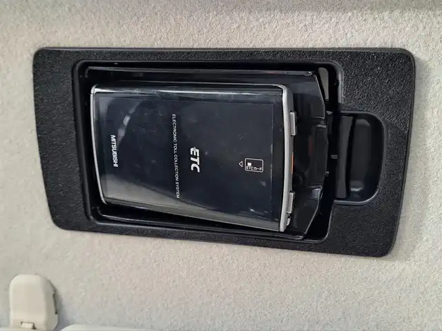 マツダ ベリーサ C 大阪府 2011(平23)年 4.3万km クリスタルホワイトパールマイカ ・禁煙車/・純正ディーラーOPＳＤナビ【Eclipse C9TB】/（ワンセグTV・ＣＤ・ＡＭＦＭ・ＵＳＢ）/・前後コーナーセンサー/・オートエアコン/・オートライト/・ETC/・ルーフベースキャリア【inno】/・純正１５インチAW/・本革巻ステアリング/・ＡＢＳ/・スペアキー/・取扱説明書/・保証書