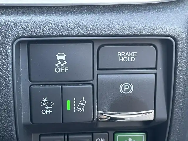 ホンダ オデッセイ ハイブリッド アブソルート・EXホンダセンジング 島根県 2020(令2)年 8.1万km プラチナホワイトパール 登録時走行距離80710km/取説/ナビ説/ホンダインターナビシステム/純正9インチナビ(VXM-207VFNI)/・フルセグTV/AM/FM/CD/DVD/Bluetooth/Honda SENSING(後期)/・衝突軽減ブレーキ/・誤発進抑制機能/・後方誤発進抑制機能/・歩行者事故低減ステアリング/・渋滞追従機能付きアダプティブクルーズコントロール/・車線維持支援システム/・路外逸脱抑制機能/・先行車発進お知らせ機能/・標識認識機能/マルチビューカメラシステム(全方位)/両側パワースライドドア/オットマン/前席シートシートヒーター/フォグライト/ビルトインETC2.0/スペアキー