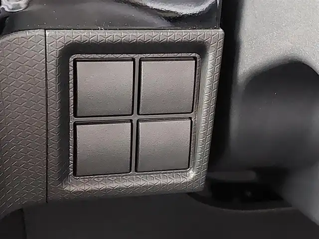 ダイハツ タント カスタム RS 東京都 2019(令1)年 3.2万km ブラックマイカメタリック 社外ナビ/両側パワースライドドア/ハーフレザーシート/スマートアシスト/衝突軽減ブレーキ/コーナーセンサー/アイドリングストップ/スマートキー/プッシュスタート/LEDヘッドライト/純正アルミホイール