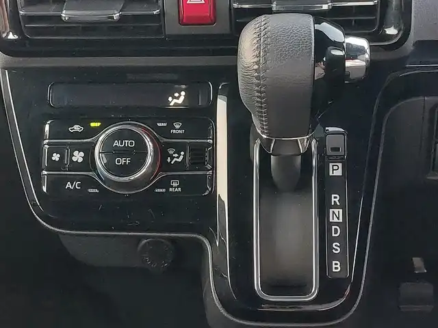 ダイハツ タント カスタム RS 東京都 2019(令1)年 3.2万km ブラックマイカメタリック 社外ナビ/両側パワースライドドア/ハーフレザーシート/スマートアシスト/衝突軽減ブレーキ/コーナーセンサー/アイドリングストップ/スマートキー/プッシュスタート/LEDヘッドライト/純正アルミホイール